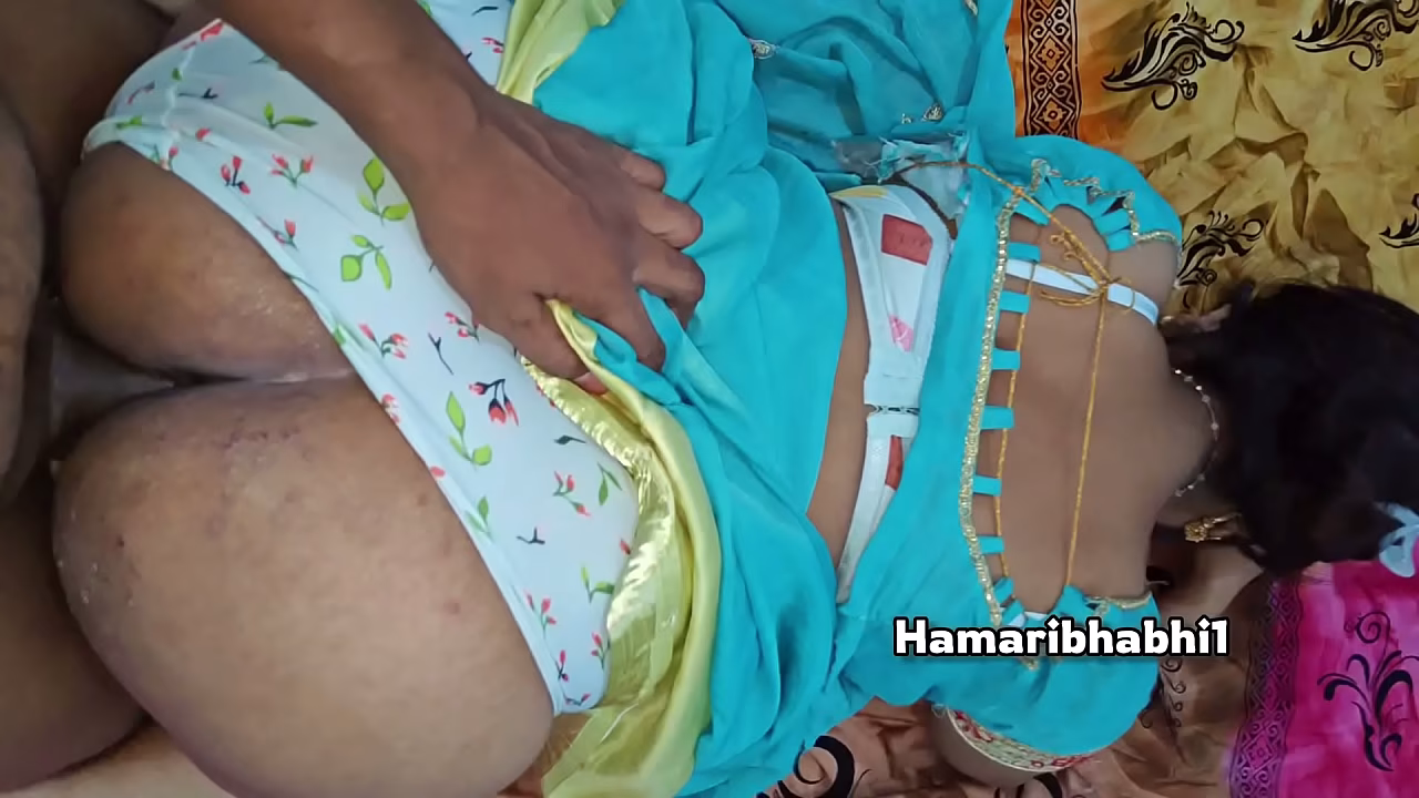 Devar fucks his chubby Indian Desi MILF bhabhi in saree with his big Indian dick.